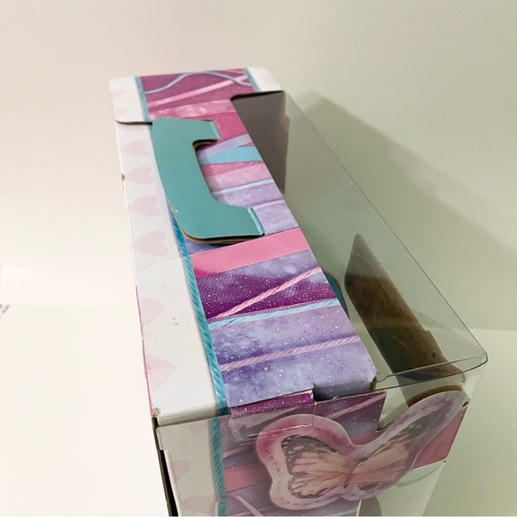 Cool Maker - Deluxe Sew N Style Sewing Machine with Pom Pom Maker Attachment - Picture 13 of 16